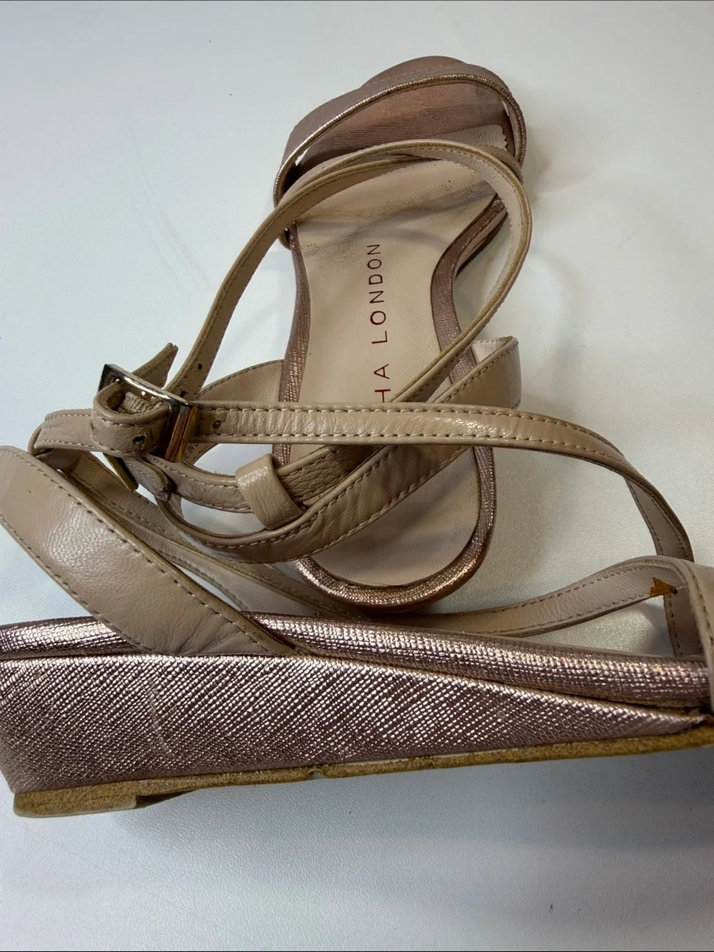Sacha London Size 7 Rose Gold Metallic Strappy Wedge Sandals